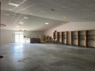 Bureaux et commerces 17 pièces