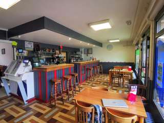 Bureaux et commerces 6 pièces