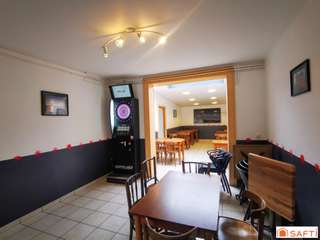 Bureaux et commerces 6 pièces