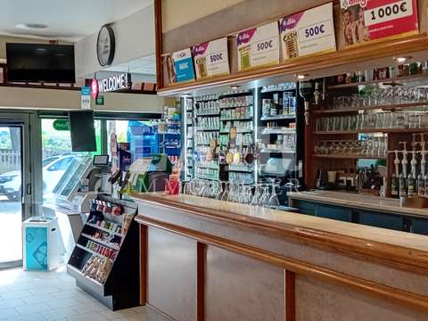 Bureaux et commerces 2 pièces