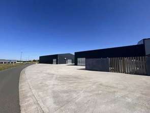 Vente Bureaux et commerces 700 m&sup2;Benet