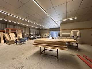 Bureaux et commerces 4 pièces