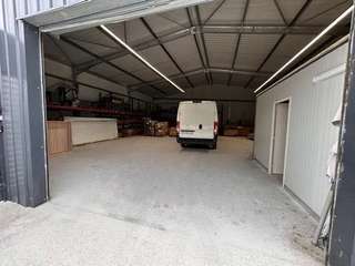 Bureaux et commerces 4 pièces