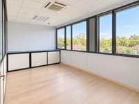 Bureaux et commerces 6 pièces Bureaux et commerces 6 pièces
