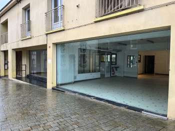 Vente Bureaux et commerces 179 m&sup2;Bignan