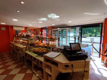 Bureaux et commerces 4 pièces
