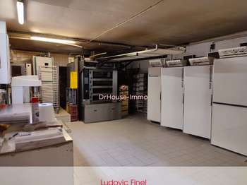 Bureaux et commerces 4 pièces