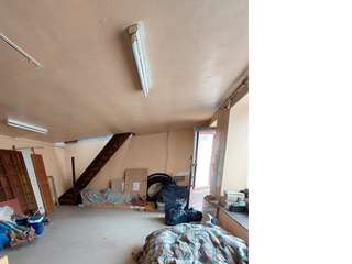 Bureaux et commerces 8 pièces