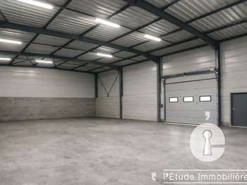 Bureaux et commerces 6 pièces