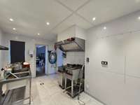 Bureaux et commerces 7 pièces