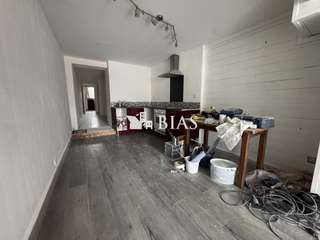 Bureaux et commerces 2 pièces