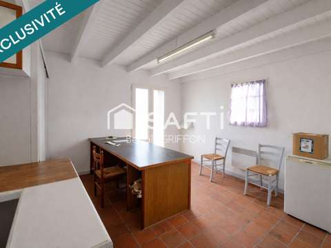 Bureaux et commerces 9 pièces