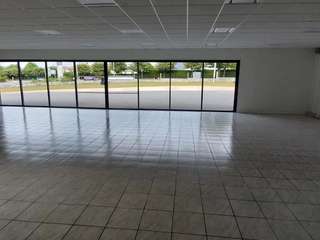 Bureaux et commerces 3 pièces