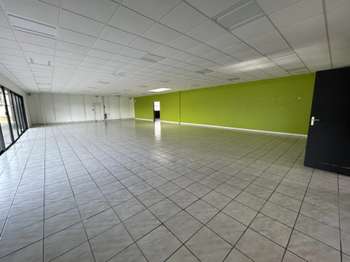 Bureaux et commerces 3 pièces