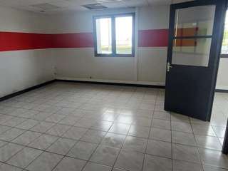 Bureaux et commerces 3 pièces