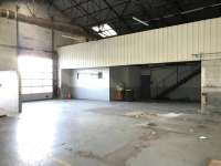Bureaux et commerces 8 pièces
