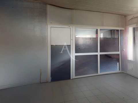 Bureaux et commerces 1 pièce