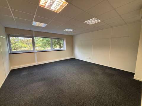 Bureaux et commerces 11 pièces