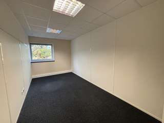 Bureaux et commerces 11 pièces