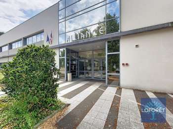 Vente Bureaux et commerces 1113 m&sup2;Bruz