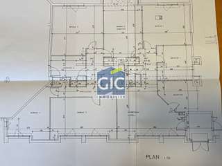 Bureaux et commerces 7 pièces