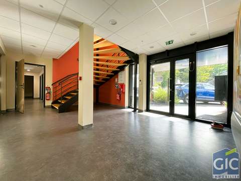 Bureaux et commerces Caen 14