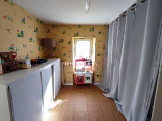 Bureaux et commerces 4 pièces