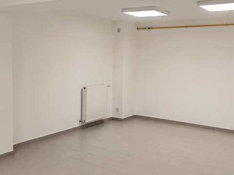 Bureaux et commerces 7 pièces