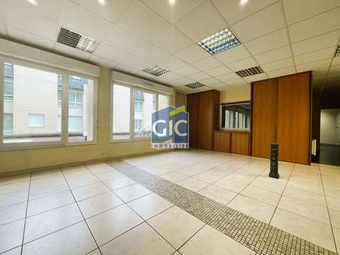 Bureaux et commerces 7 pièces Caen 14