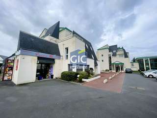 Bureaux et commerces 7 pièces