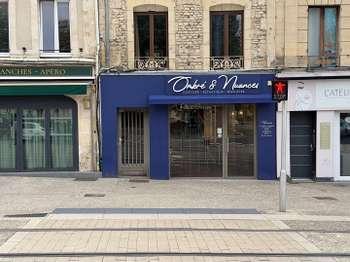 Bureaux et commerces 4 pièces Bureaux et commerces 4 pièces