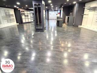 Bureaux et commerces 2 pièces Bureaux et commerces 2 pièces