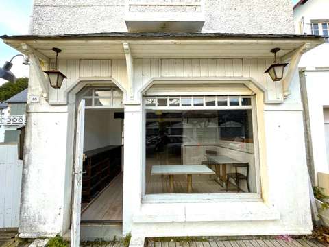 Bureaux et commerces 6 pièces