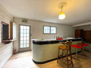 Bureaux et commerces 6 pièces