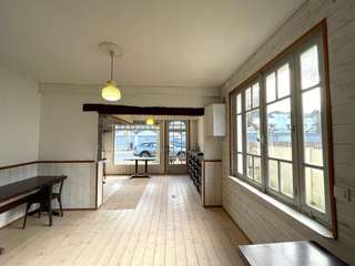 Bureaux et commerces 6 pièces