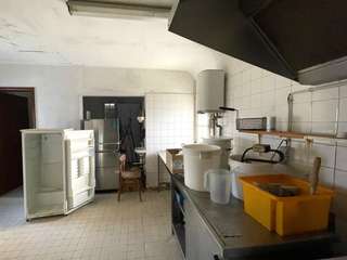 Bureaux et commerces 6 pièces