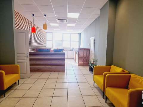 Bureaux et commerces Carpentras 84