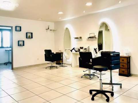 Bureaux et commerces 3 pièces Cervione 2B