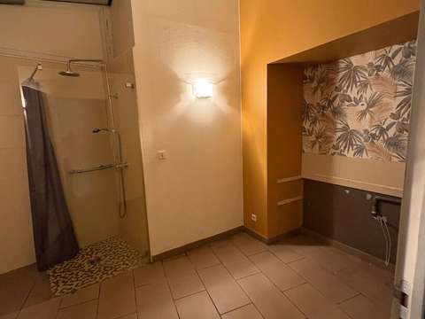 Bureaux et commerces 5 pièces