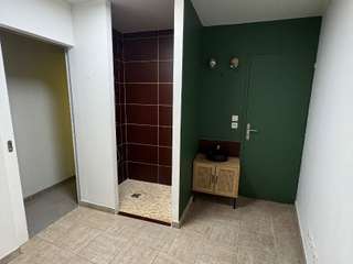 Bureaux et commerces 5 pièces