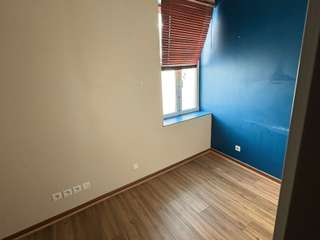 Bureaux et commerces 5 pièces