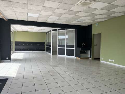 Bureaux et commerces 3 pièces Bureaux et commerces 3 pièces