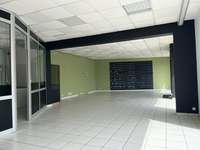 Bureaux et commerces 3 pièces Bureaux et commerces 3 pièces