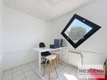 Bureaux et commerces 5 pièces