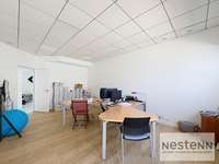 Bureaux et commerces 5 pièces