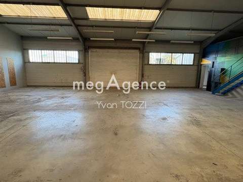 Bureaux et commerces 8 pièces