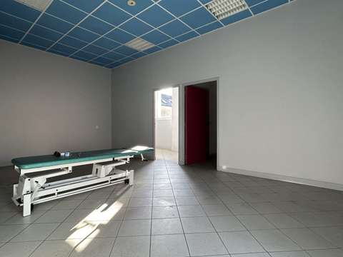 Bureaux et commerces 15 pièces