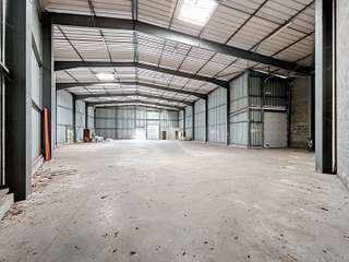 Bureaux et commerces 2 pièces