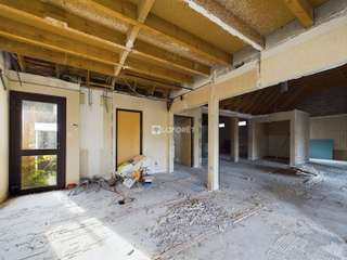 Bureaux et commerces 5 pièces