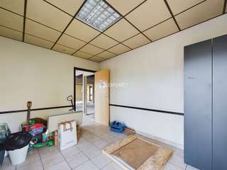 Bureaux et commerces 5 pièces